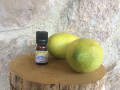 Lemon essential oil from Mallorca