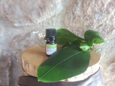 Lemon essential oil from Mallorca