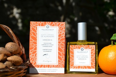 Huile pour le corps bio à l'amande douce et orange de Mallorca